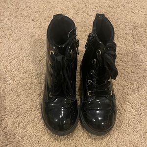 Girls Boots. Size 9. Black